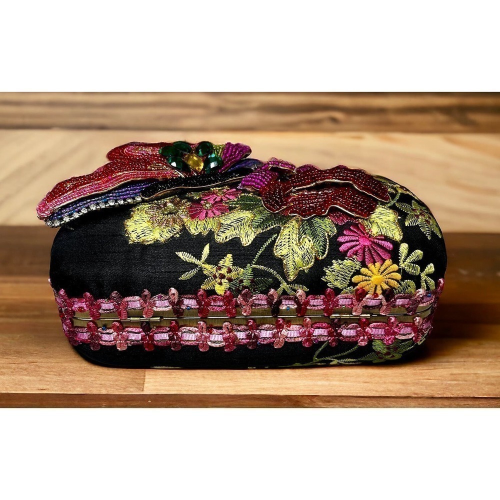 Y2K Mary Frances #08-006 “Mariposa” Shoulder Bag - Picture 6 of 13